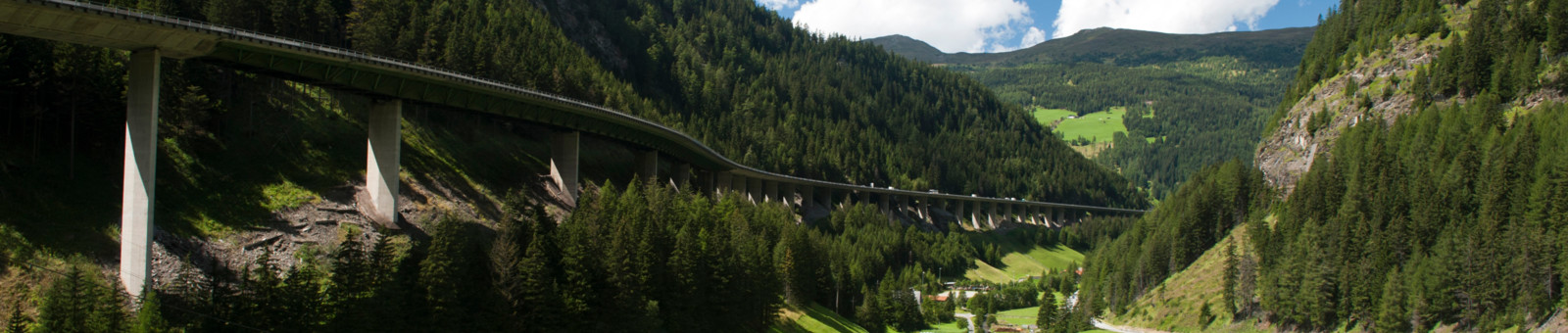     Autobahnbrücke in Gmünd 